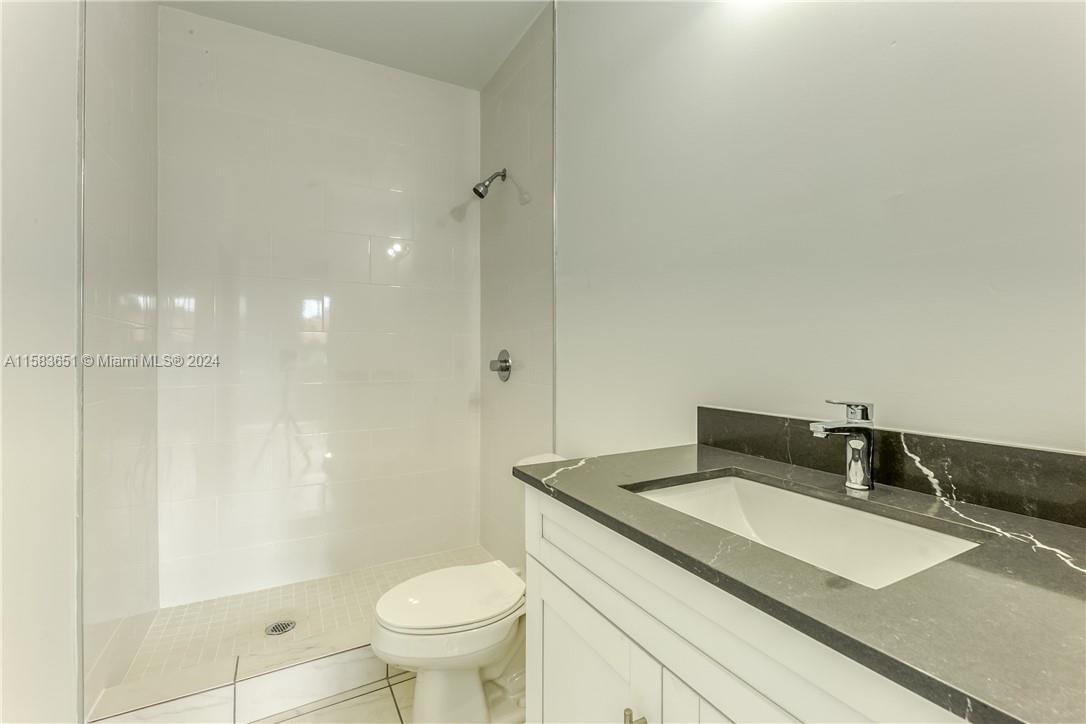 REPLAT OF SABAL GROVE - Residential Lease