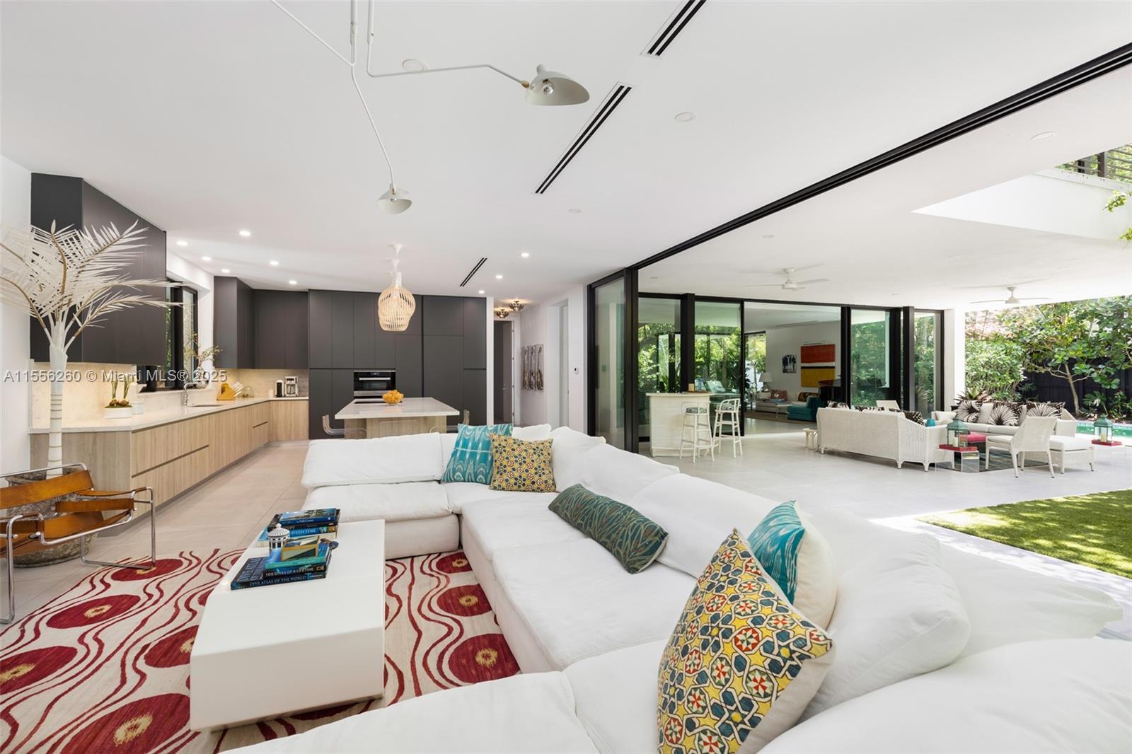 FOUR WAY LODGE ESTATES 1 - Residential