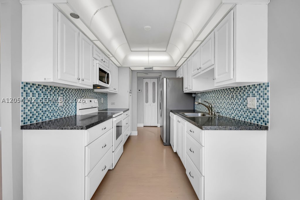 PARK PLACE CONDOMINIUM NO - Residential