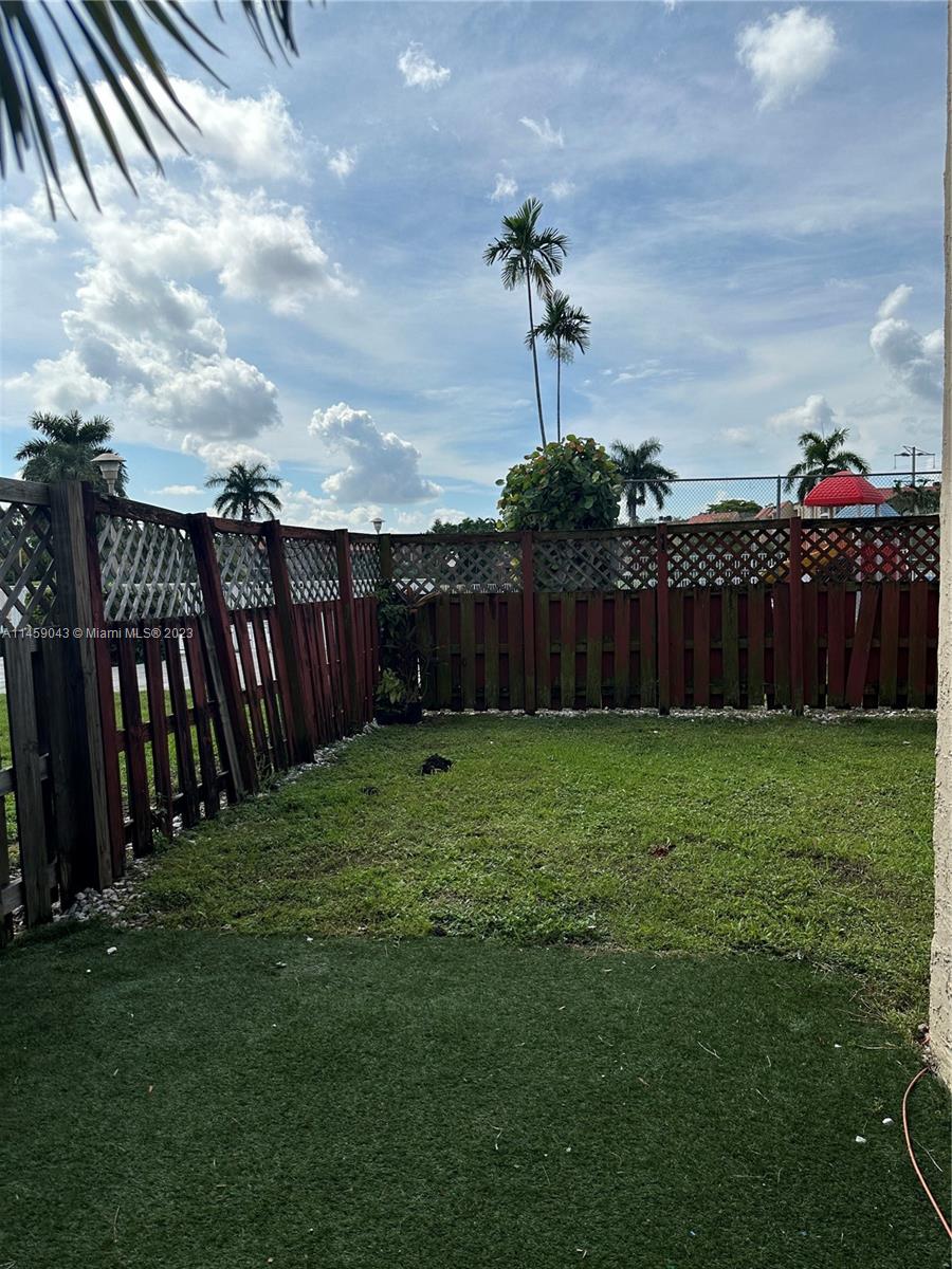 DORAL GARDENS II CONDO - Residential Lease