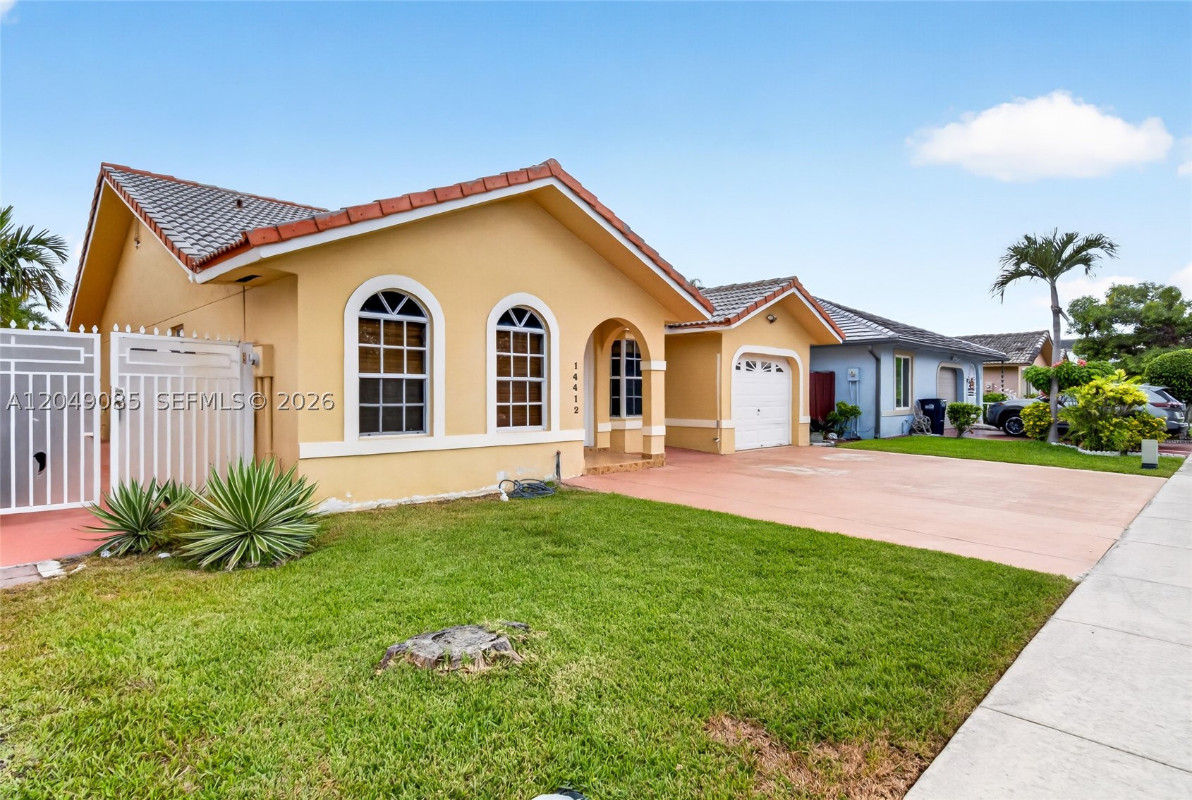 CALIFORNIA HILLS - Residential