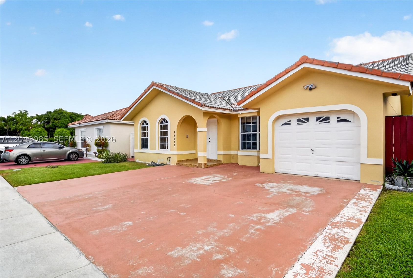 CALIFORNIA HILLS - Residential