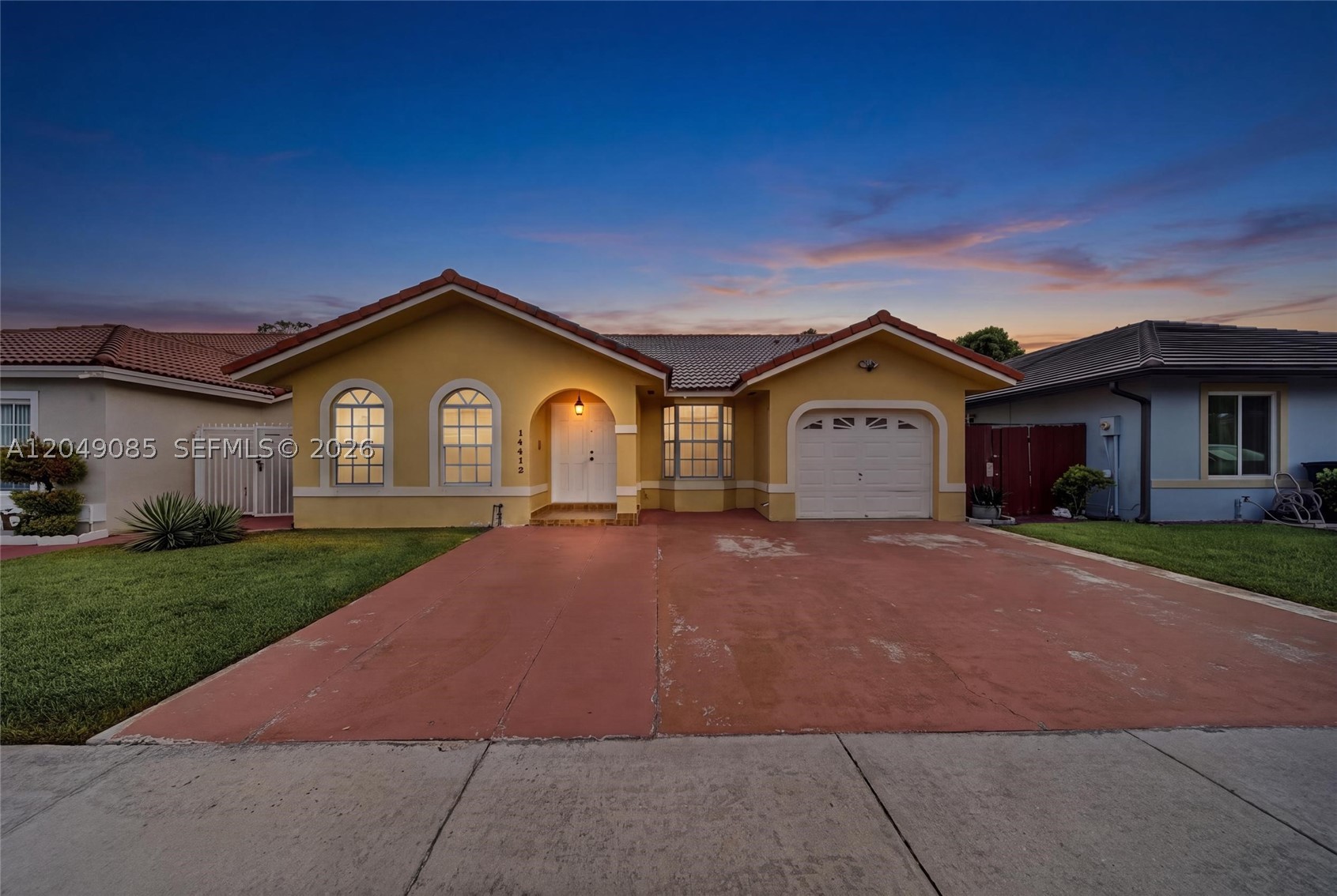CALIFORNIA HILLS - Residential