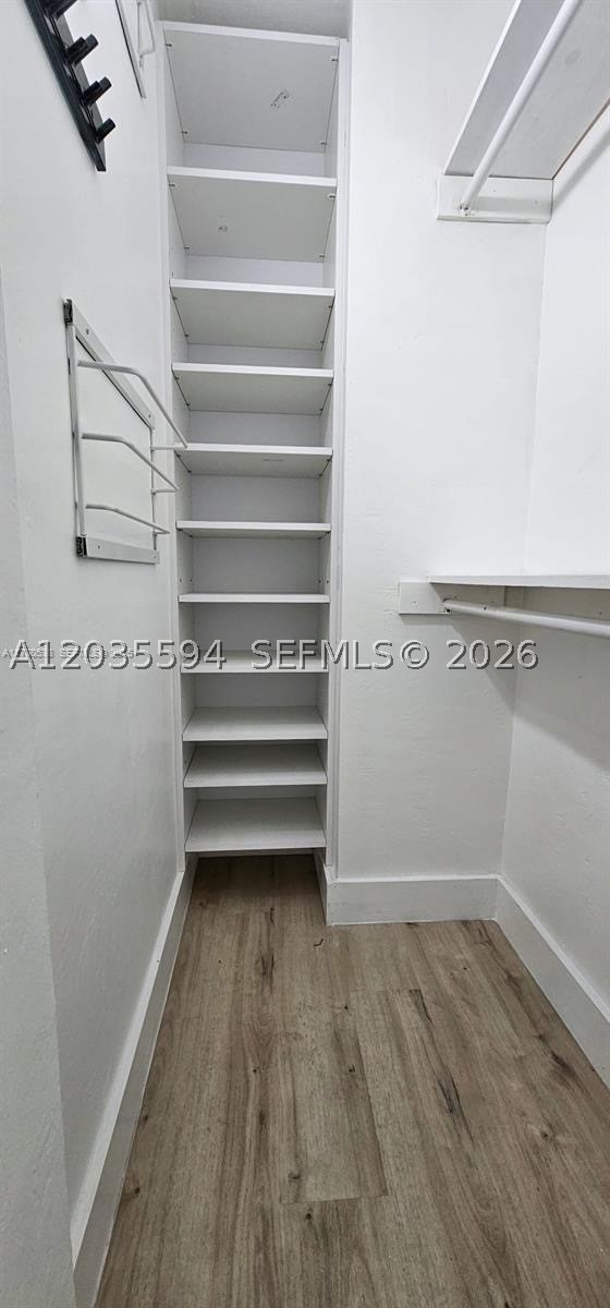 THE OAKS AT SOUTH MIAMI C - Residential Lease