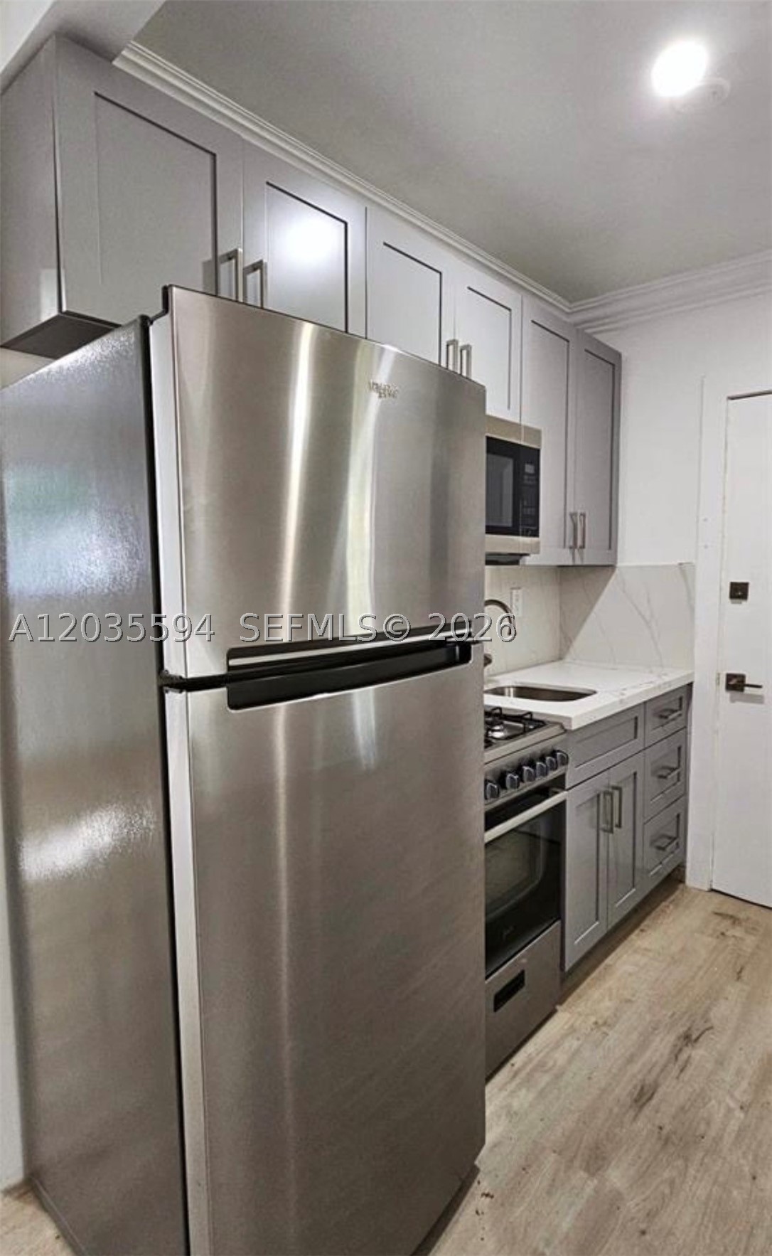 THE OAKS AT SOUTH MIAMI C - Residential Lease