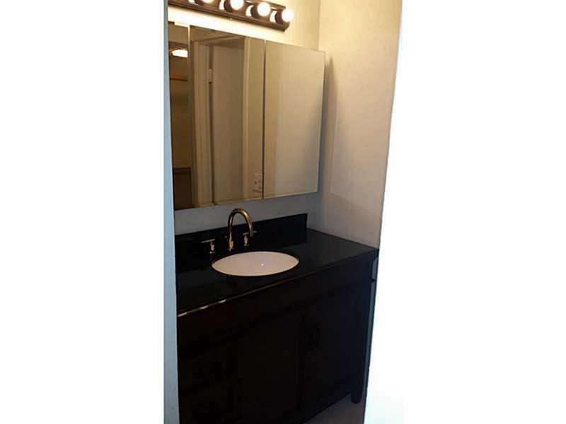 EASTERN SHORES WHITE HOUS - Residential Lease