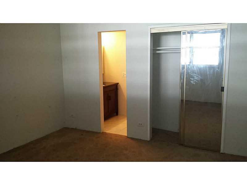 EASTERN SHORES WHITE HOUS - Residential Lease
