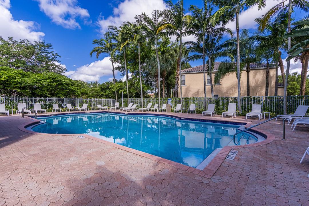 SAWGRASS EXCHANGE PLAT - Residential
