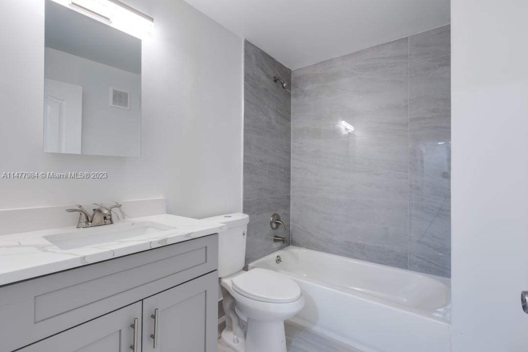 SAWGRASS EXCHANGE PLAT - Residential
