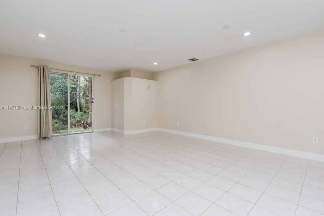 SAWGRASS EXCHANGE PLAT - Residential