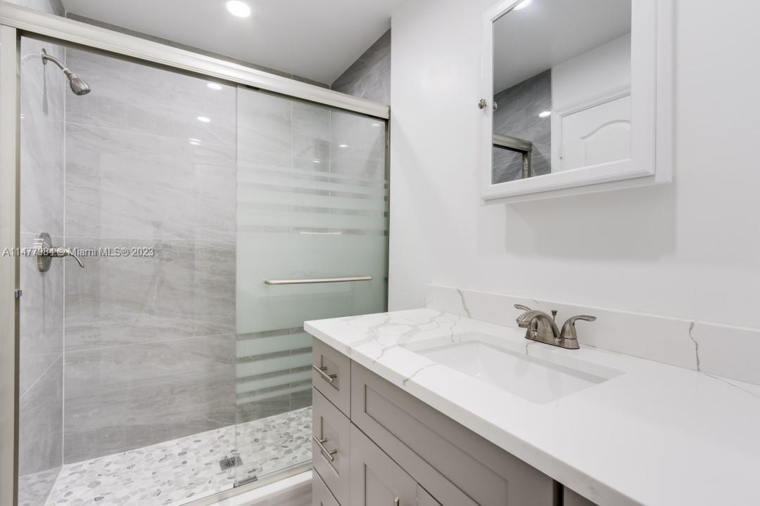 SAWGRASS EXCHANGE PLAT - Residential