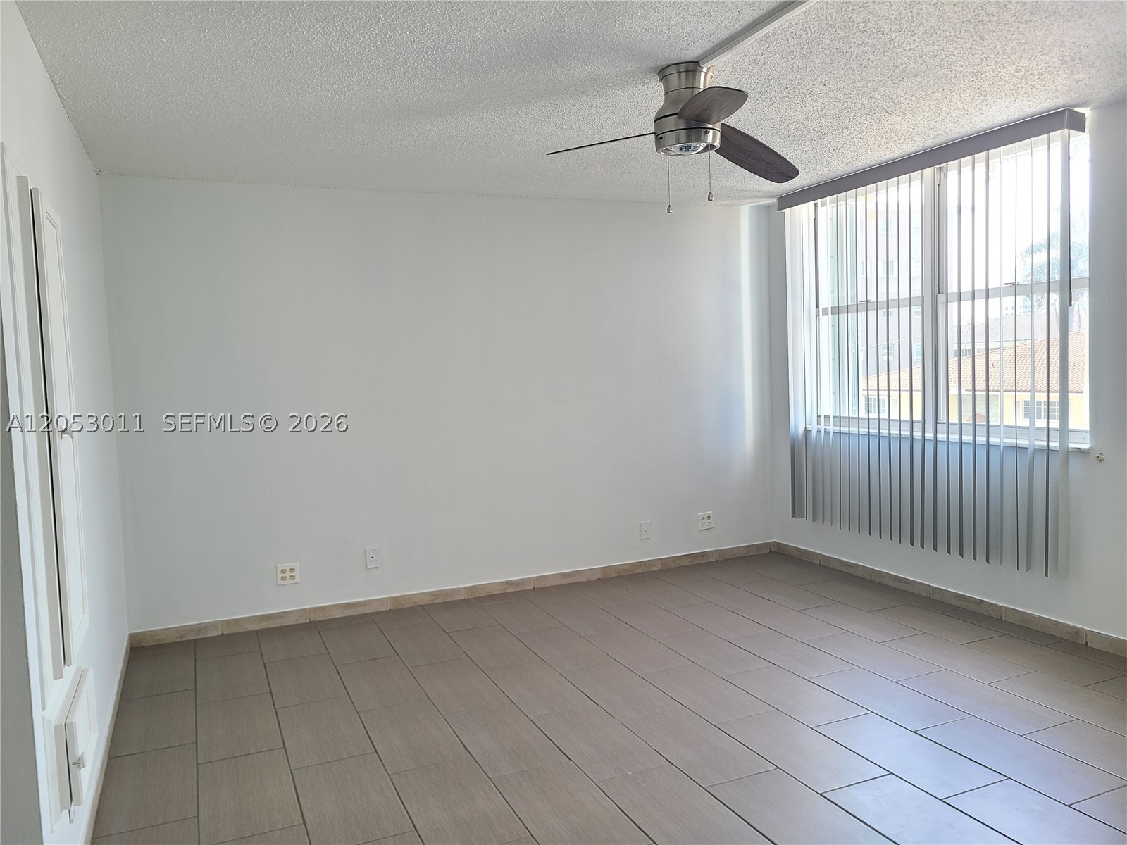 CARLYLE CONDOMINIUM - Residential Lease