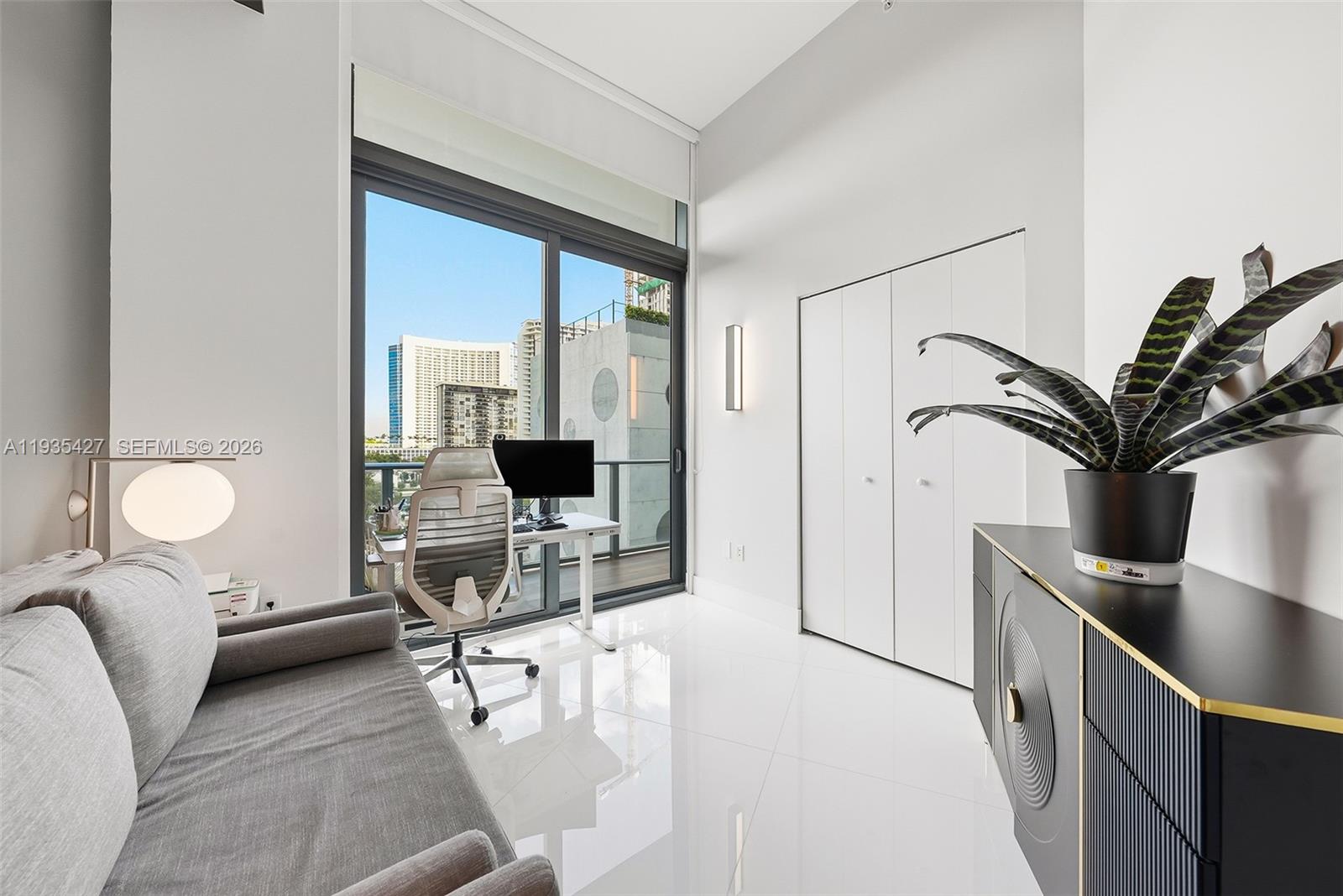 PARAISO BAYVIEWS CONDO - Residential