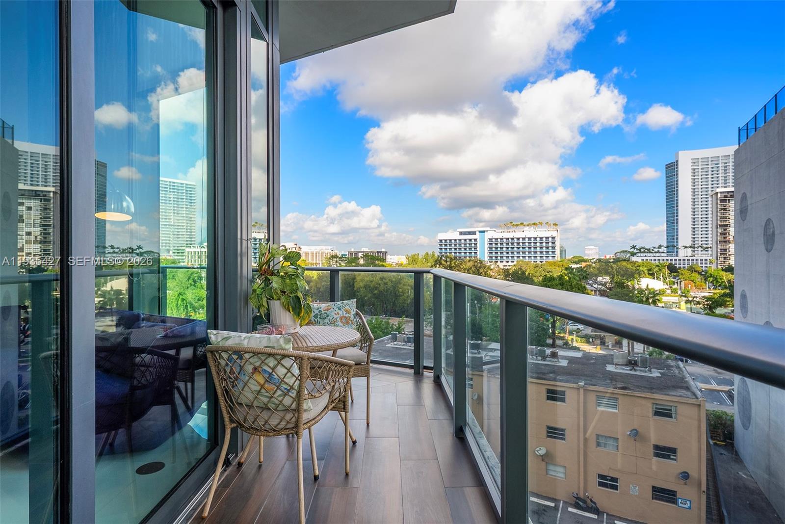 PARAISO BAYVIEWS CONDO - Residential