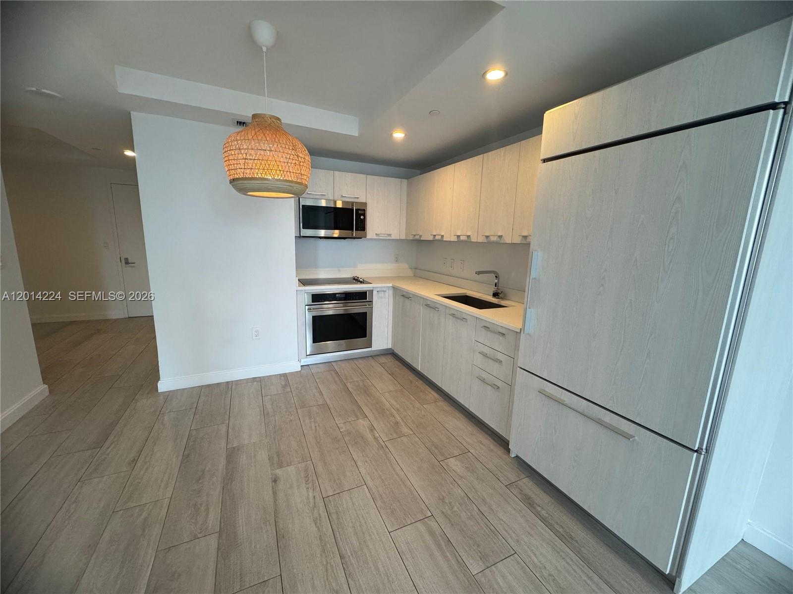 BRICKELL HEIGHTS EAST - Residential