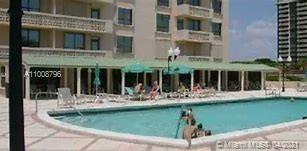 THE PLAZA OF BAL HARBOUR - Residential