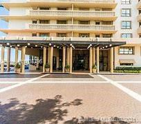 THE PLAZA OF BAL HARBOUR - Residential