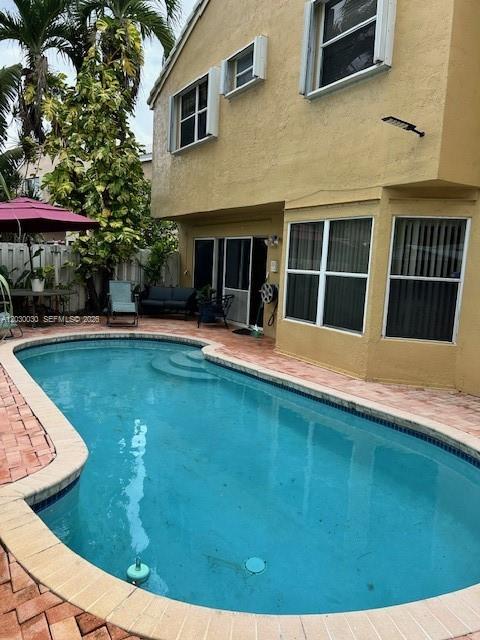 LANDINGS - Residential