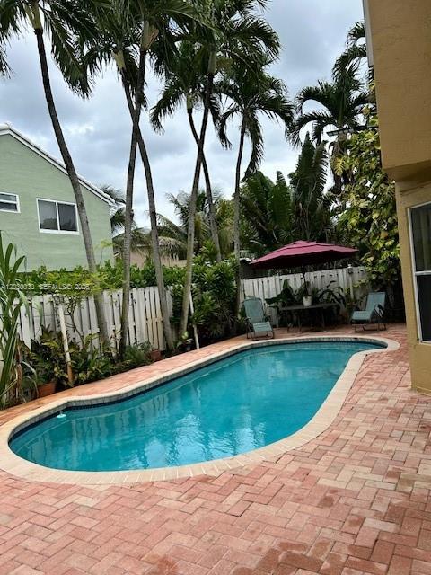 LANDINGS - Residential