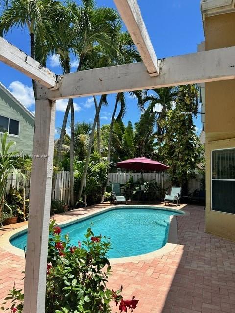 LANDINGS - Residential