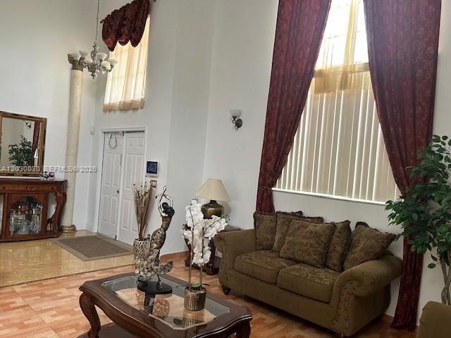 LANDINGS - Residential