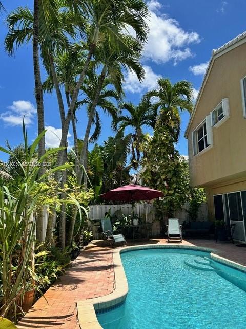 LANDINGS - Residential