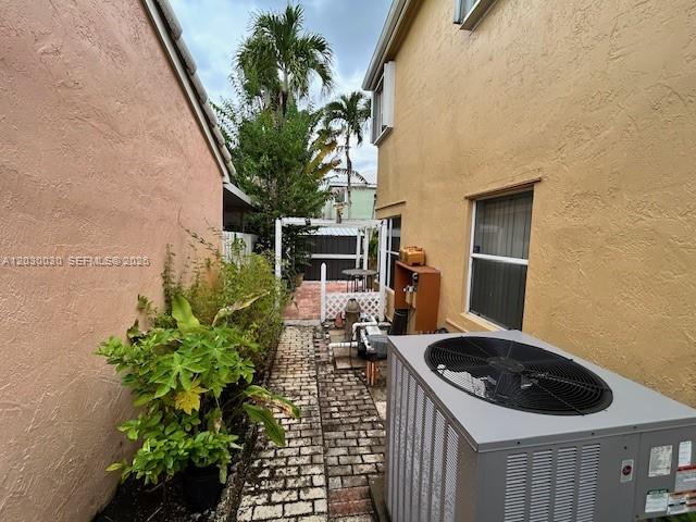 LANDINGS - Residential