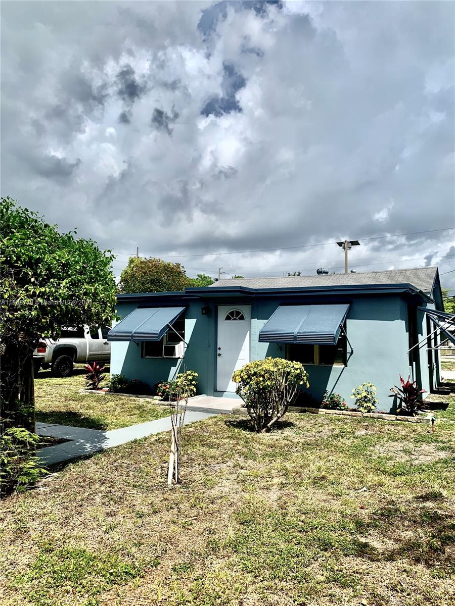 NORTH HOLLYWOOD - Residential Lease