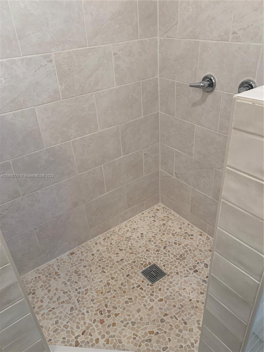 NORTH HOLLYWOOD - Residential Lease
