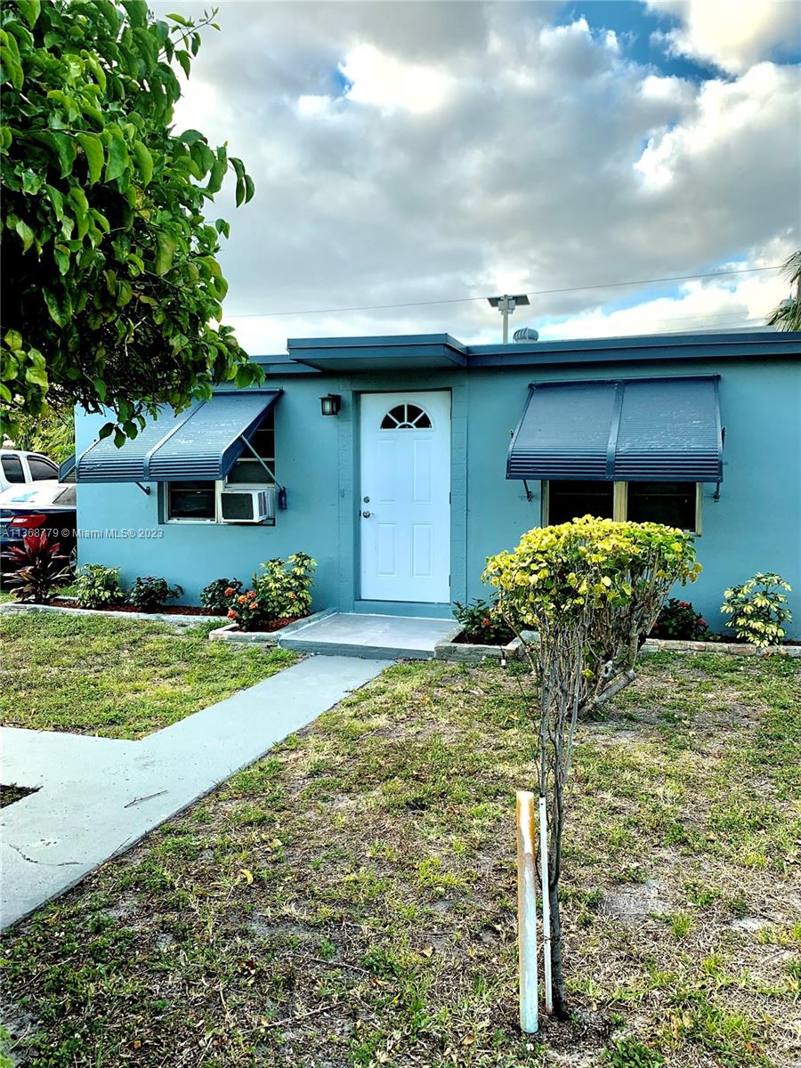 NORTH HOLLYWOOD - Residential Lease