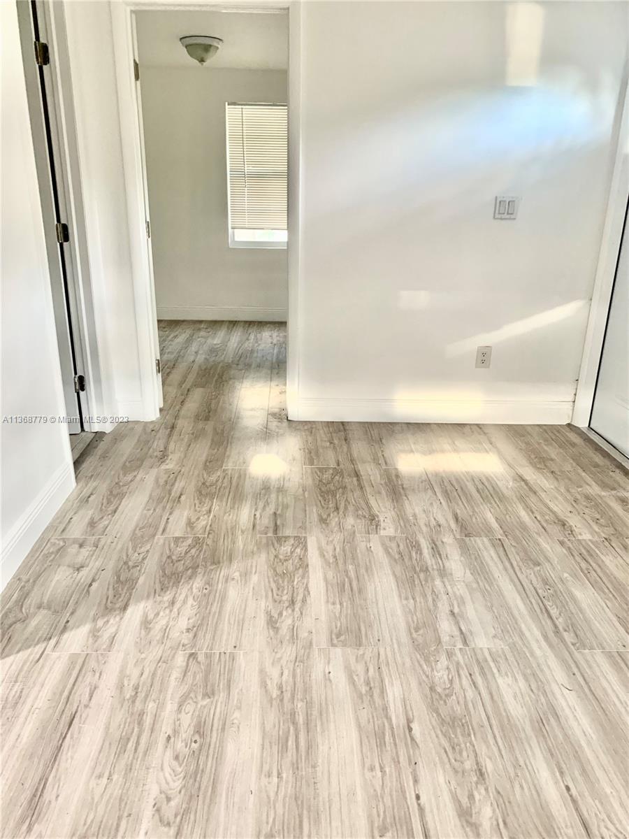 NORTH HOLLYWOOD - Residential Lease