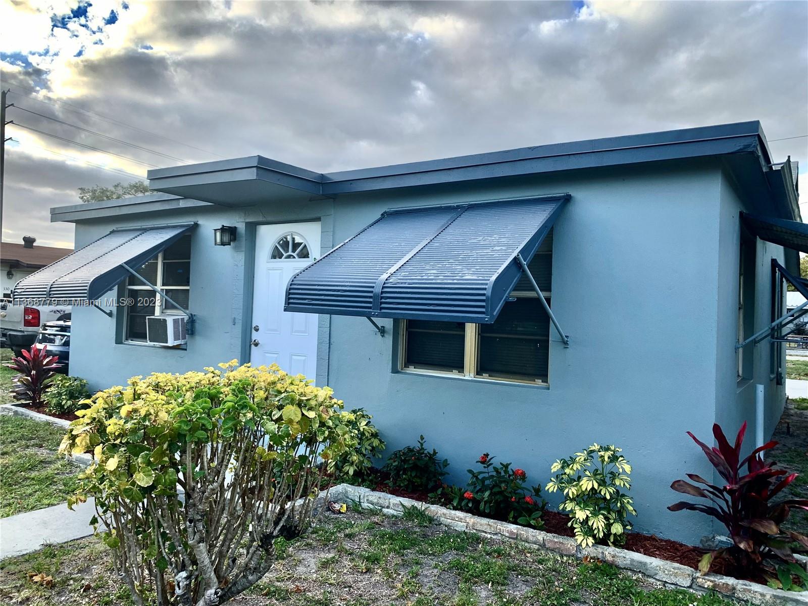 NORTH HOLLYWOOD - Residential Lease