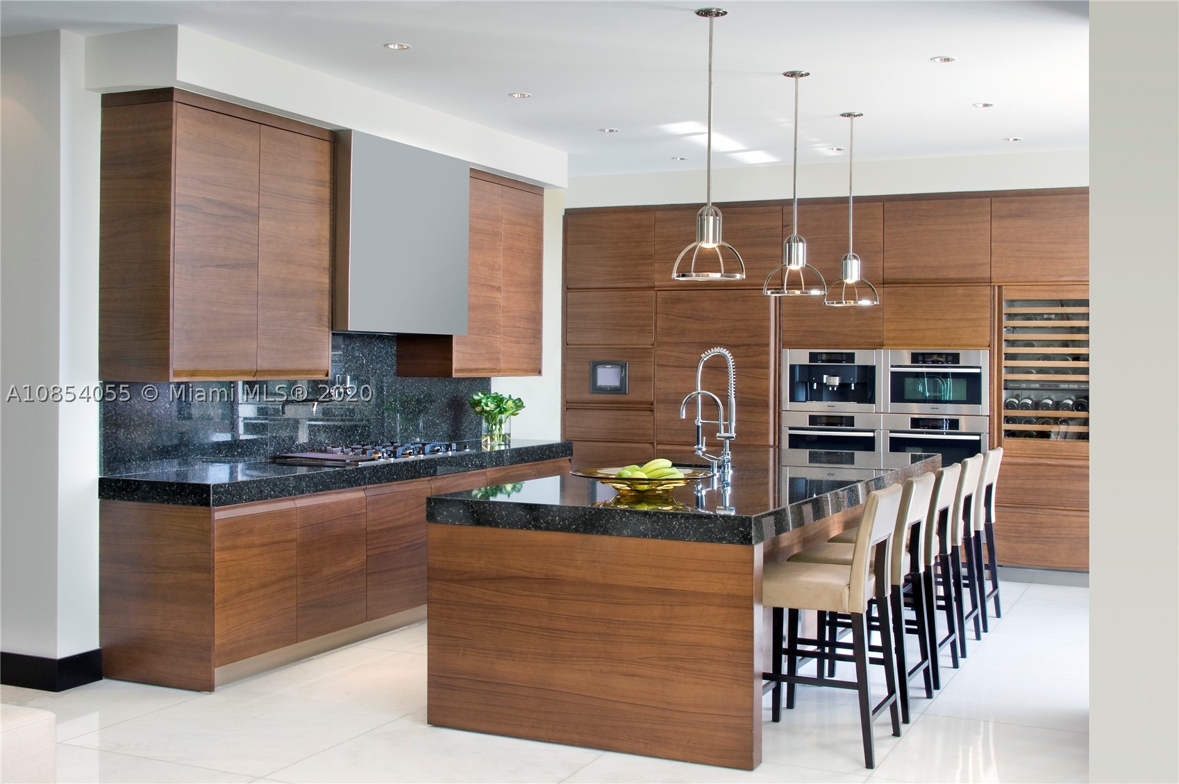 APOGEE CONDO - Residential