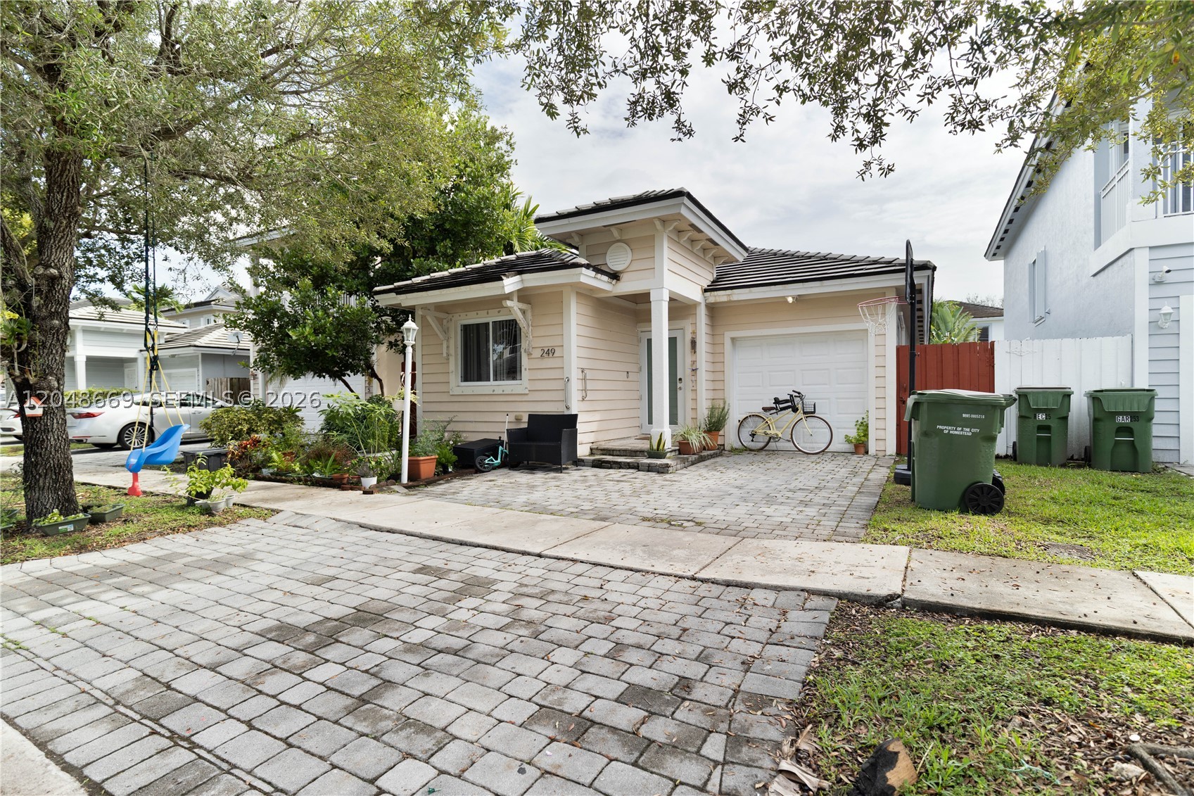 Beautiful and well-maintained single-family home located in the desirable Homestead area. This property features 3 bedrooms, 2 bathrooms, and 1,386 square feet of living space on a 3,600-square-foot lot. It offers a remodeled kitchen, impact windows, and a spacious layout designed for comfortable living and entertaining.

Located in a community with low HOA fees of only $75 per month, residents also enjoy access to community amenities. Built in 2007, this home is an excellent opportunity for first-time homebuyers or anyone looking for comfort, convenience, and a great location.

Easy to show—schedule your private tour today!