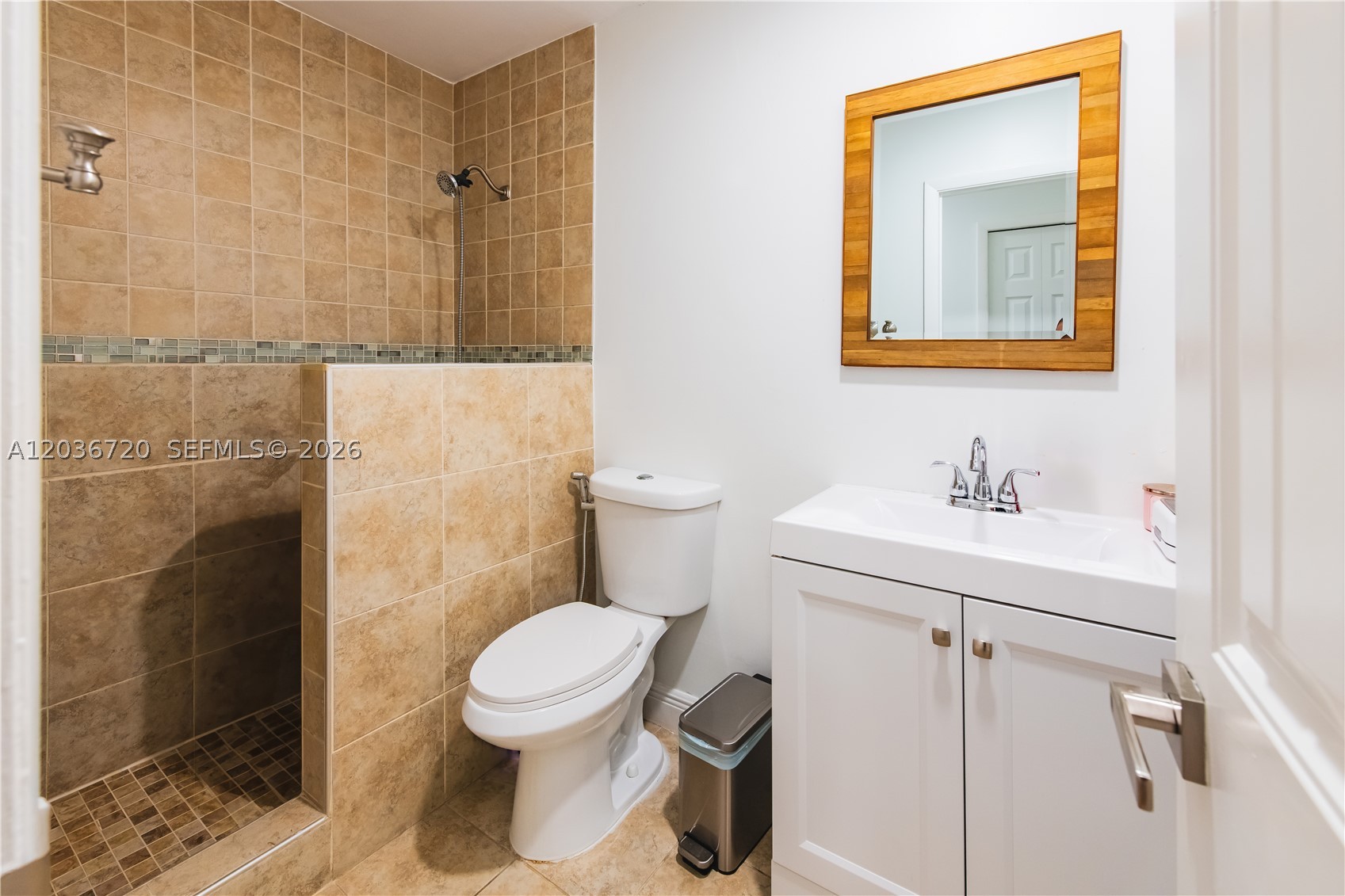 BONAVENTURE LAKES - Residential