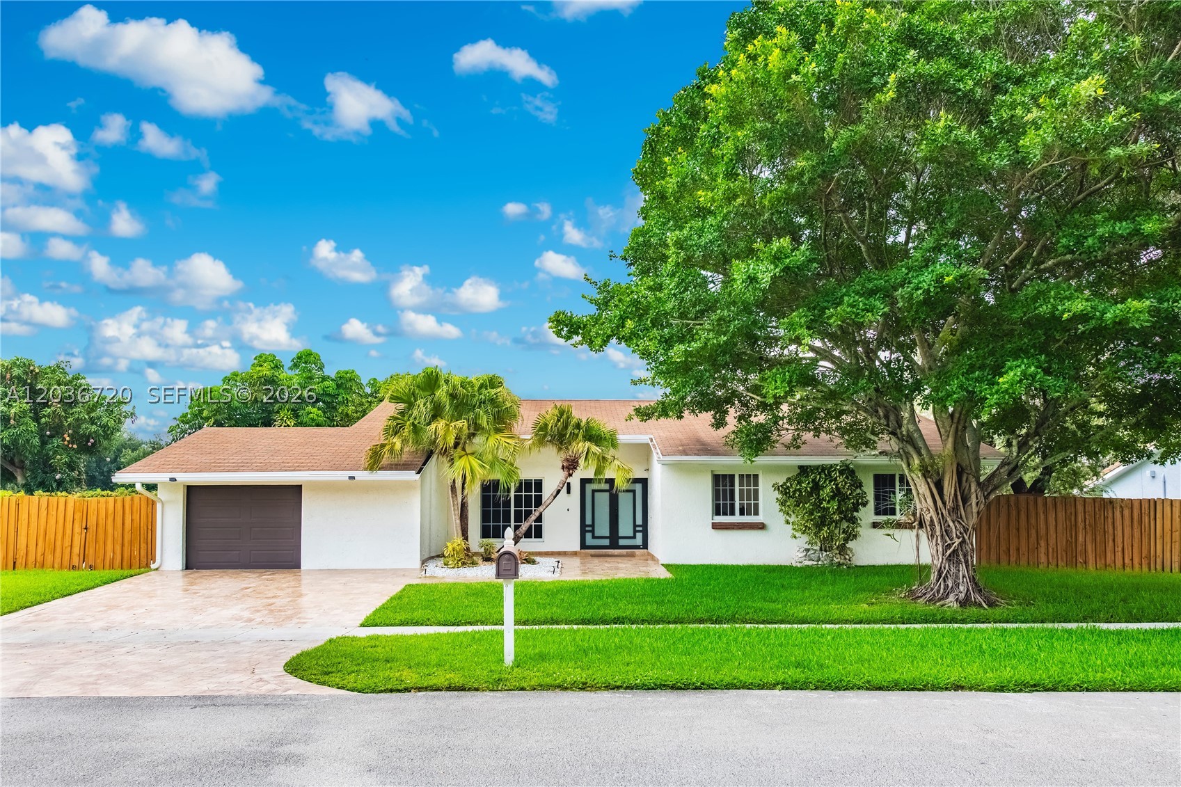 BONAVENTURE LAKES - Residential