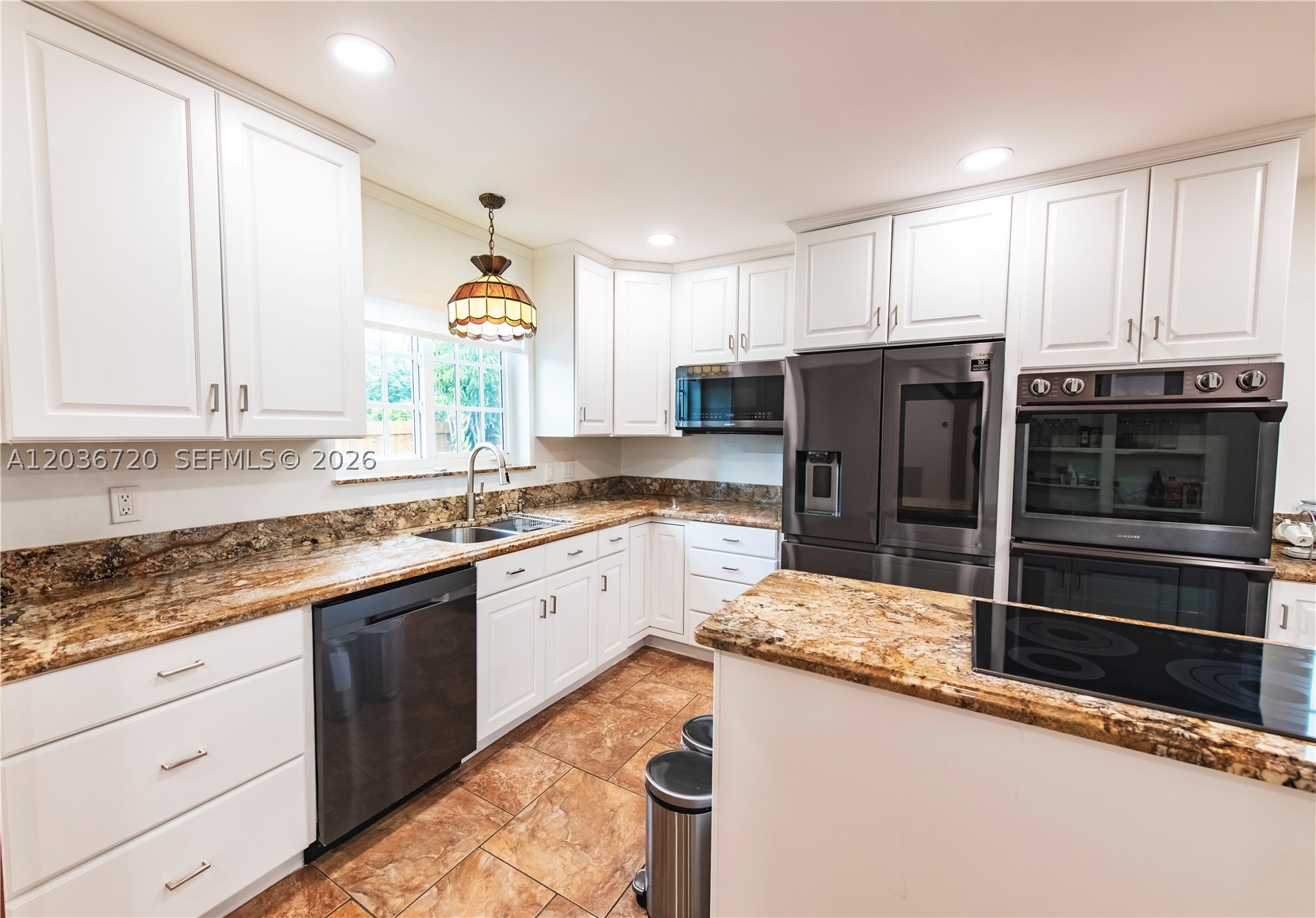 BONAVENTURE LAKES - Residential