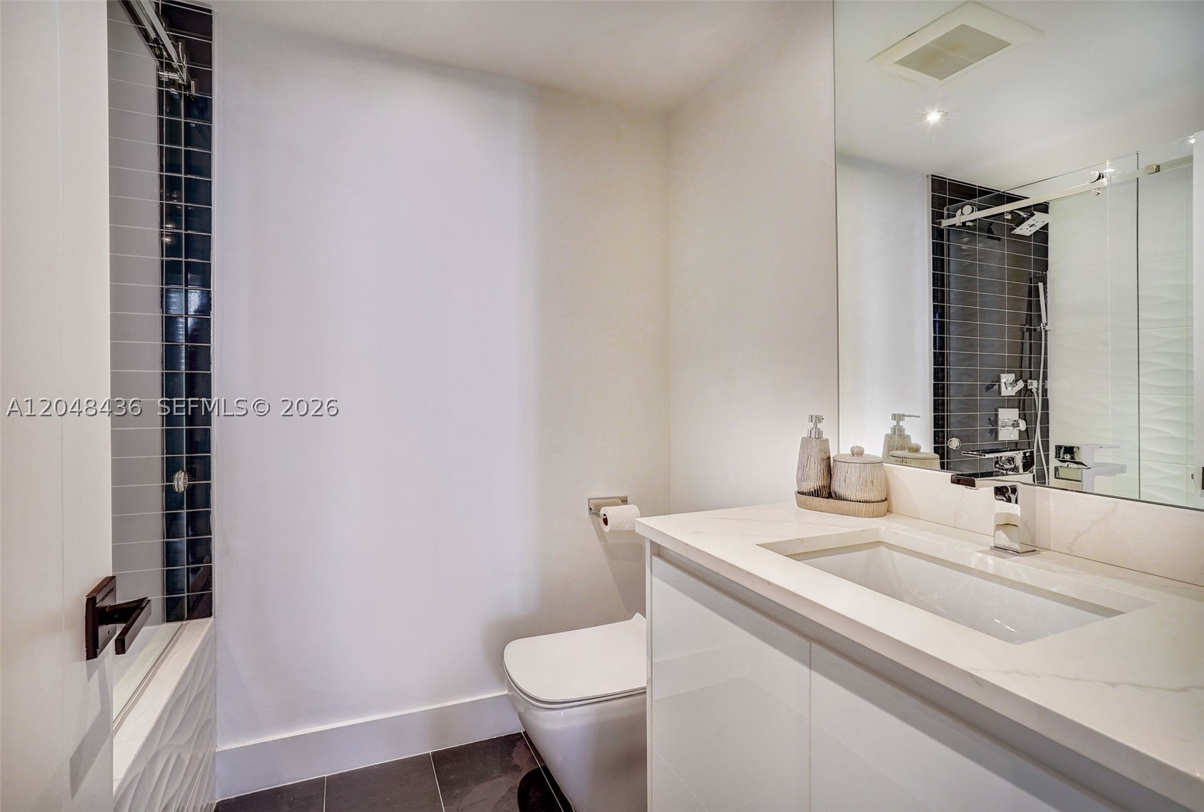 TERRACES NORTH TURNBERRY - Residential