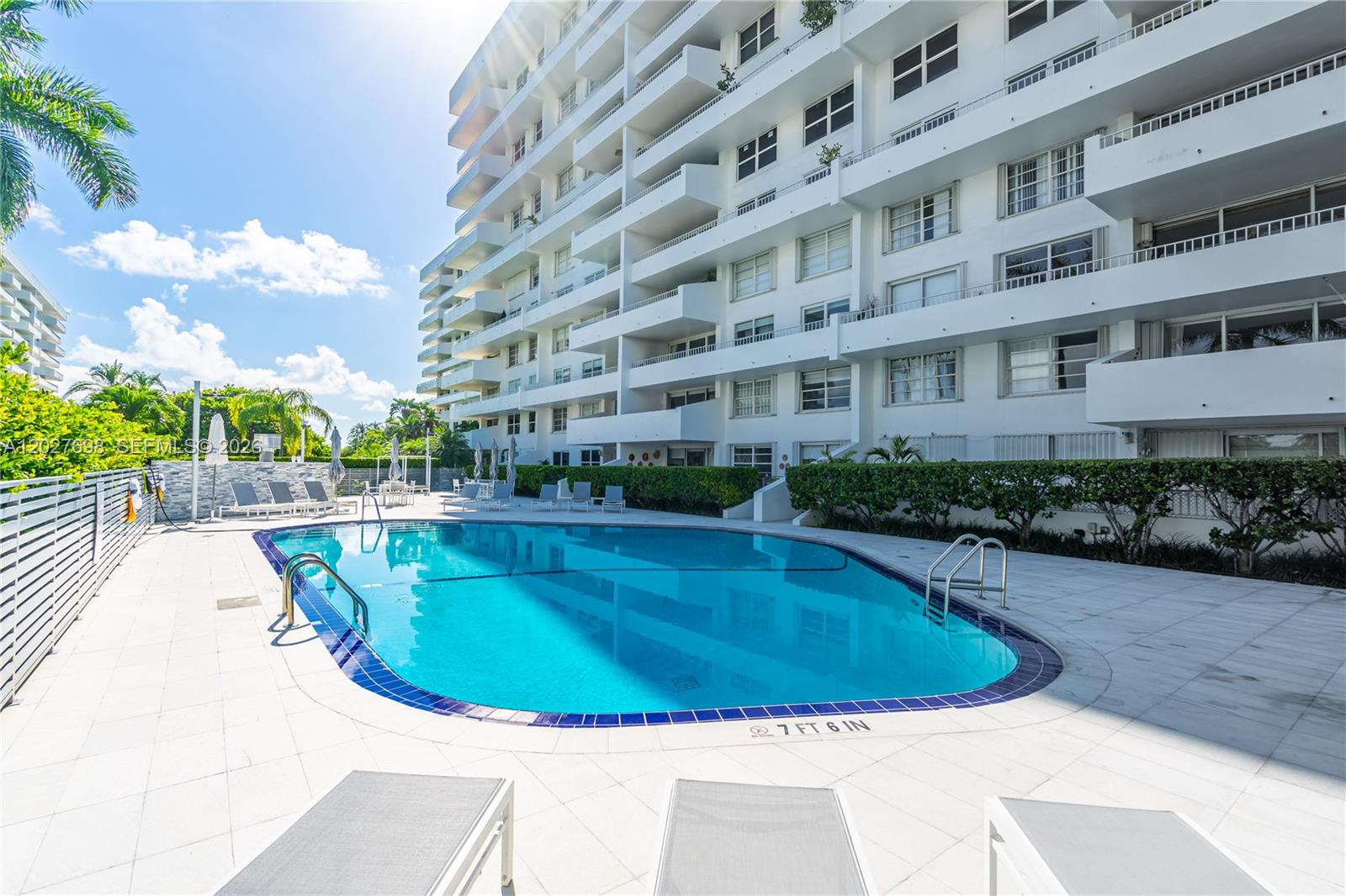 COMMODORE CLUB SOUTH COND - Residential Lease