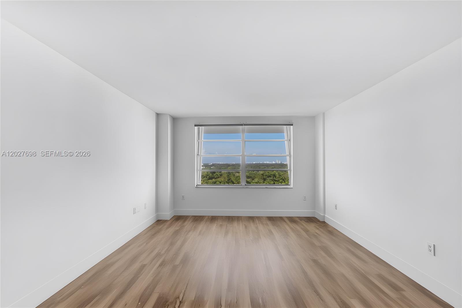 COMMODORE CLUB SOUTH COND - Residential Lease