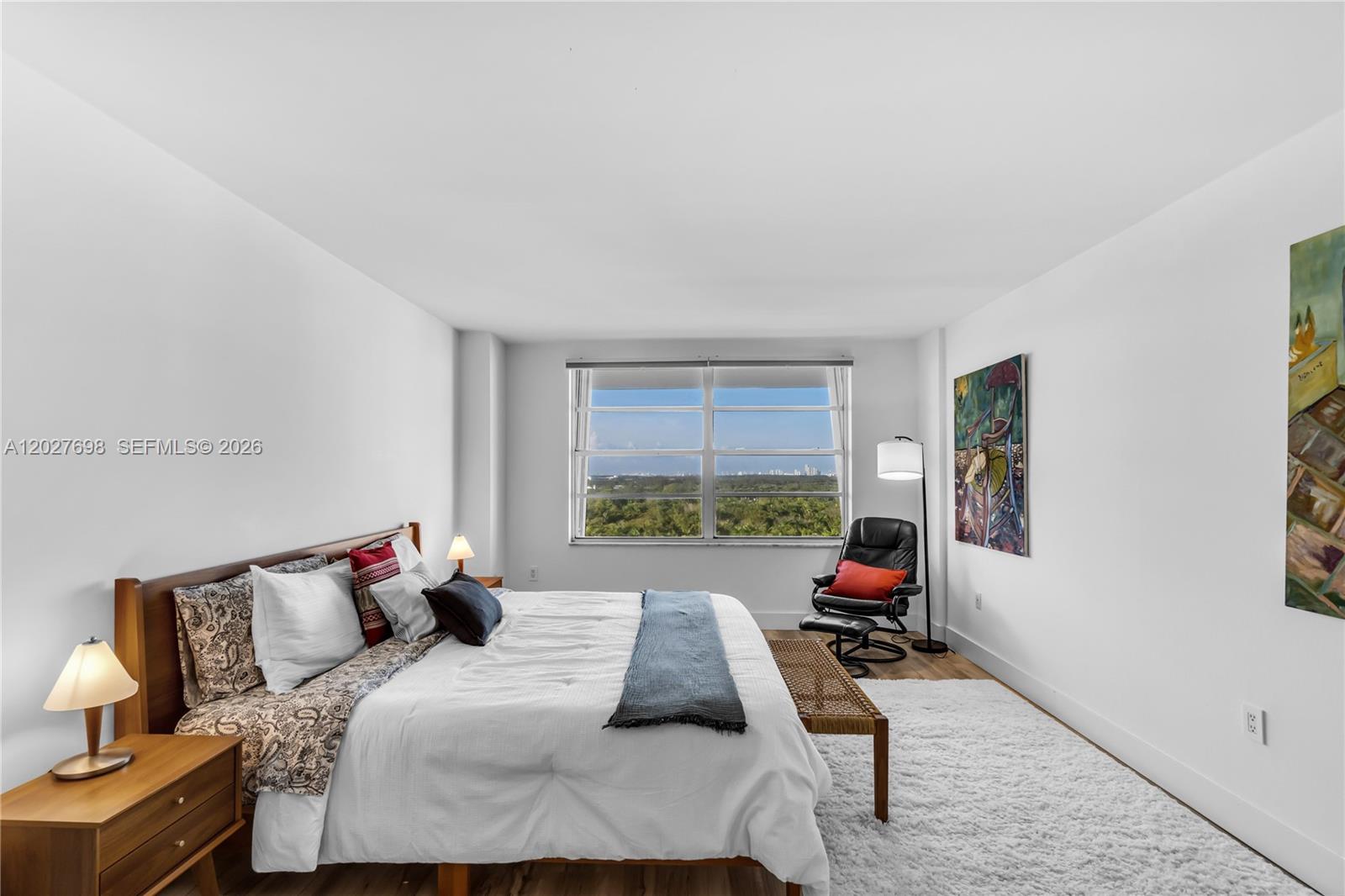 COMMODORE CLUB SOUTH COND - Residential Lease