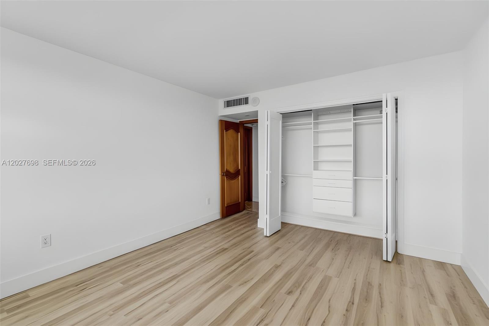 COMMODORE CLUB SOUTH COND - Residential Lease