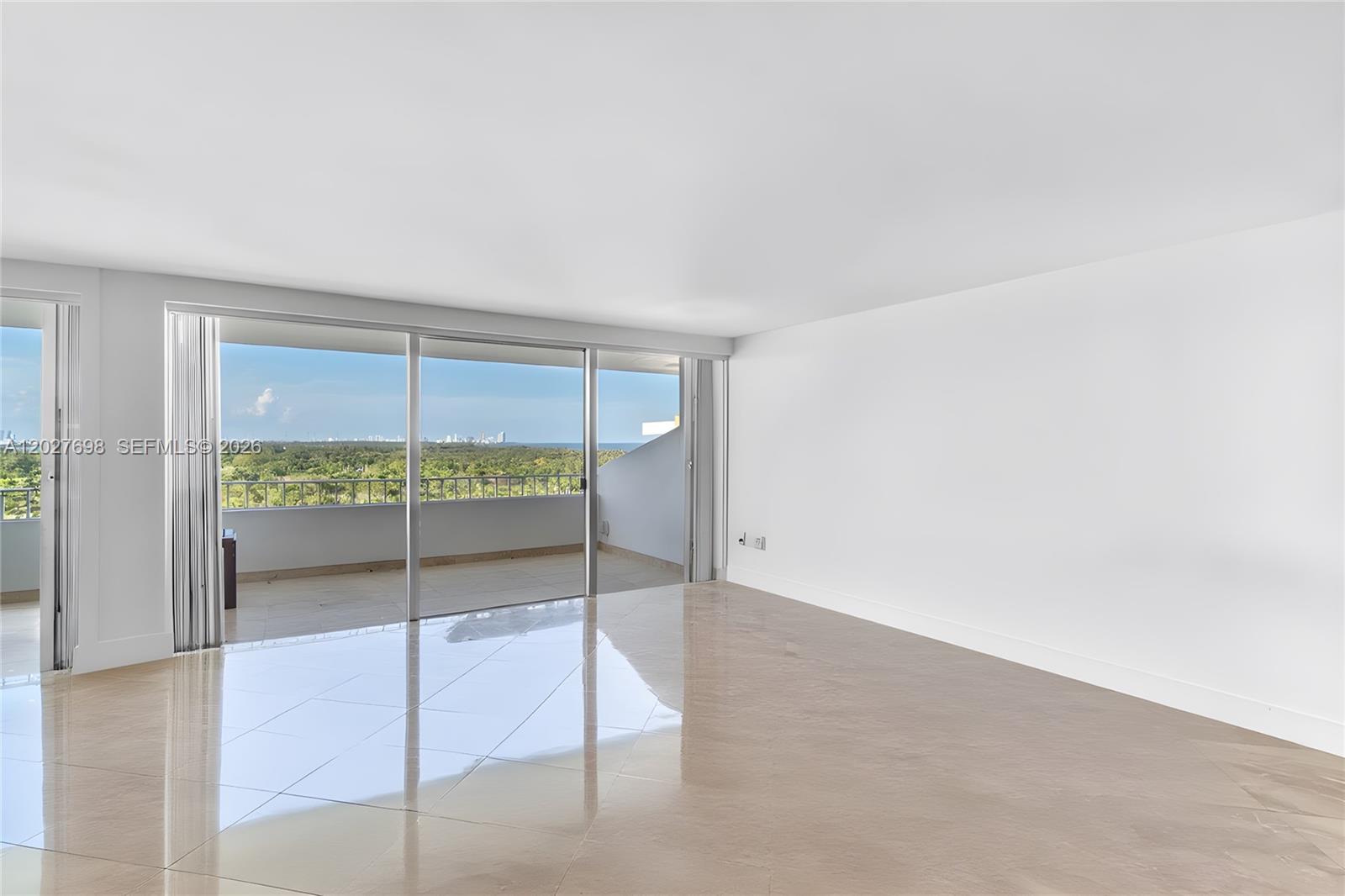 COMMODORE CLUB SOUTH COND - Residential Lease