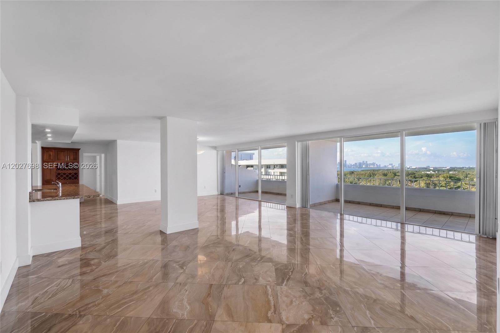 COMMODORE CLUB SOUTH COND - Residential Lease