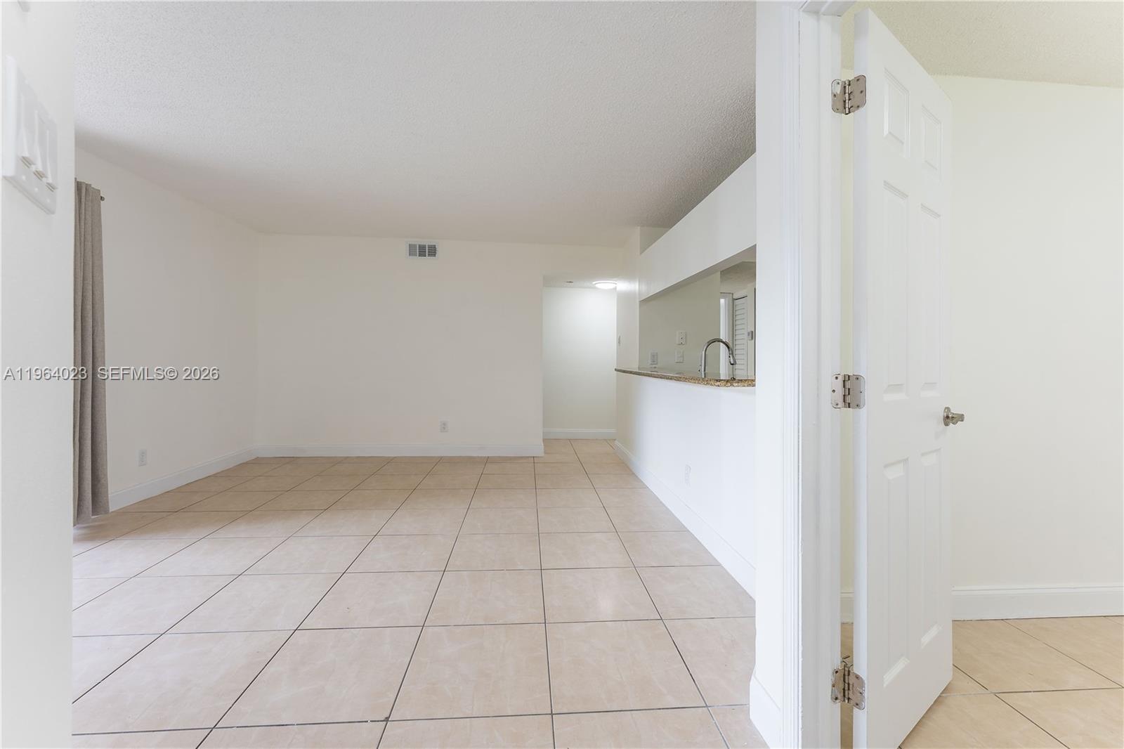 ROYAL PALM PLACE - Residential