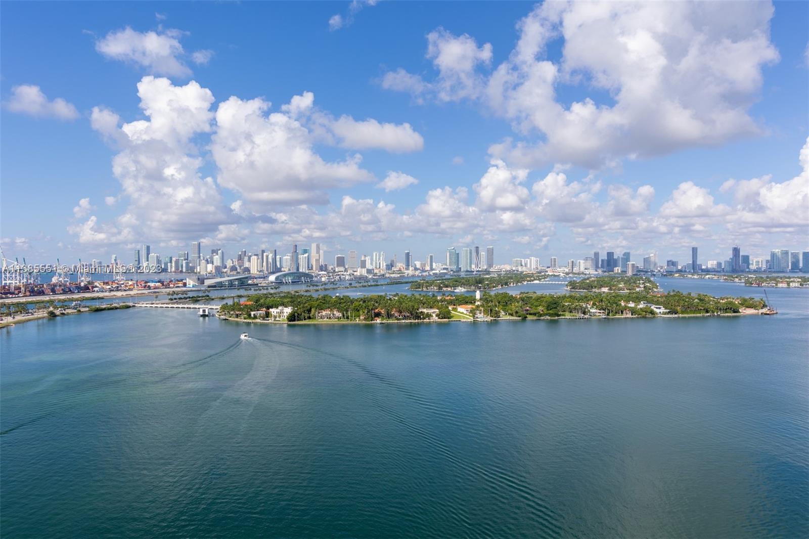 THE BENTLEY BAY CONDO - Residential Lease