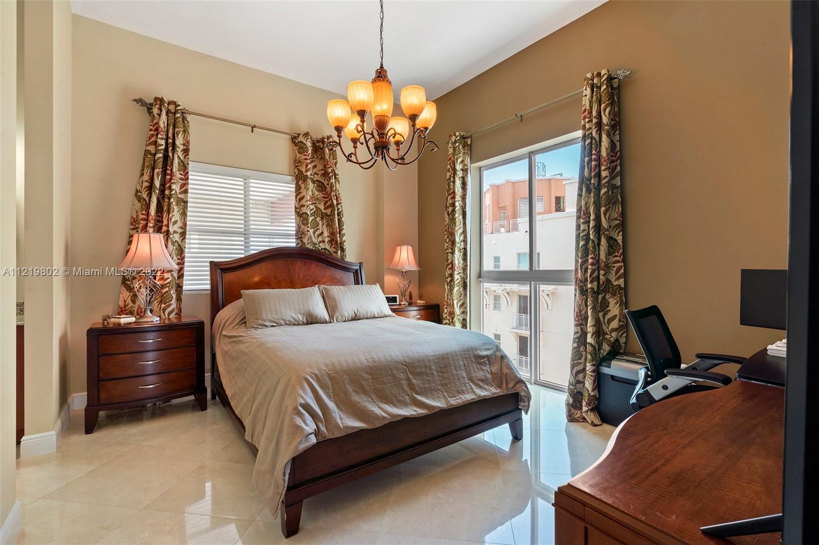 DOWNTOWN DADELAND CONDO N - Residential
