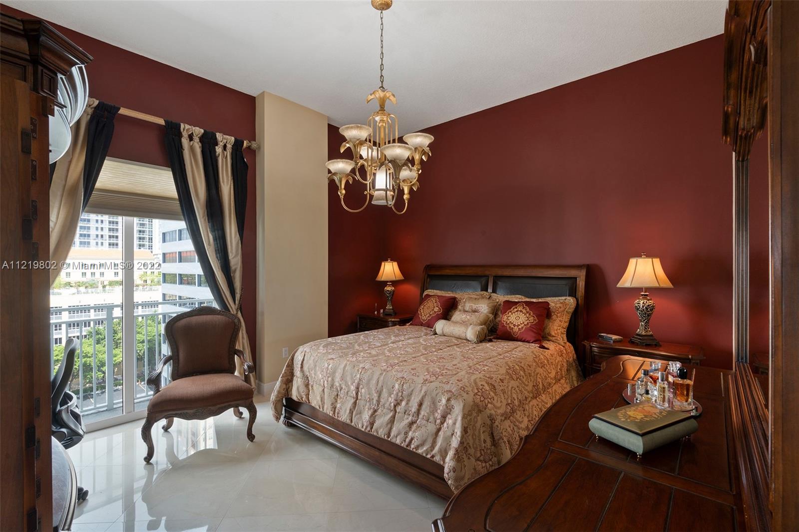 DOWNTOWN DADELAND CONDO N - Residential