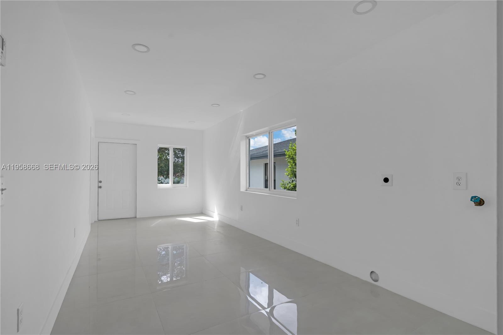ROCKWOOD SUB - Residential