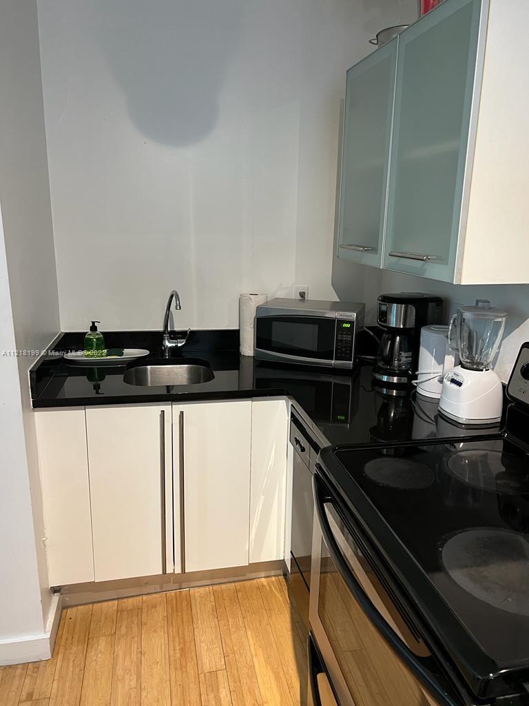 THE BENNETT CONDO - Residential Lease